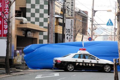 JR尼崎駅前のブロック殺人現場